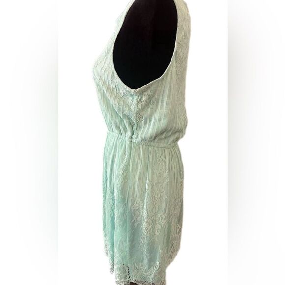 Eyeshadow mint, green lace dress size Large. ￼ - Picture 2 of 8